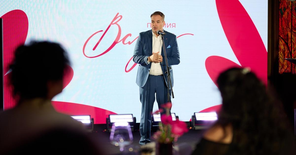Премия «Вслух»: признание просветителей в области женского здоровья (Психология) Премия «Вслух»: признание просветителей в области женского здоровья (Психология)