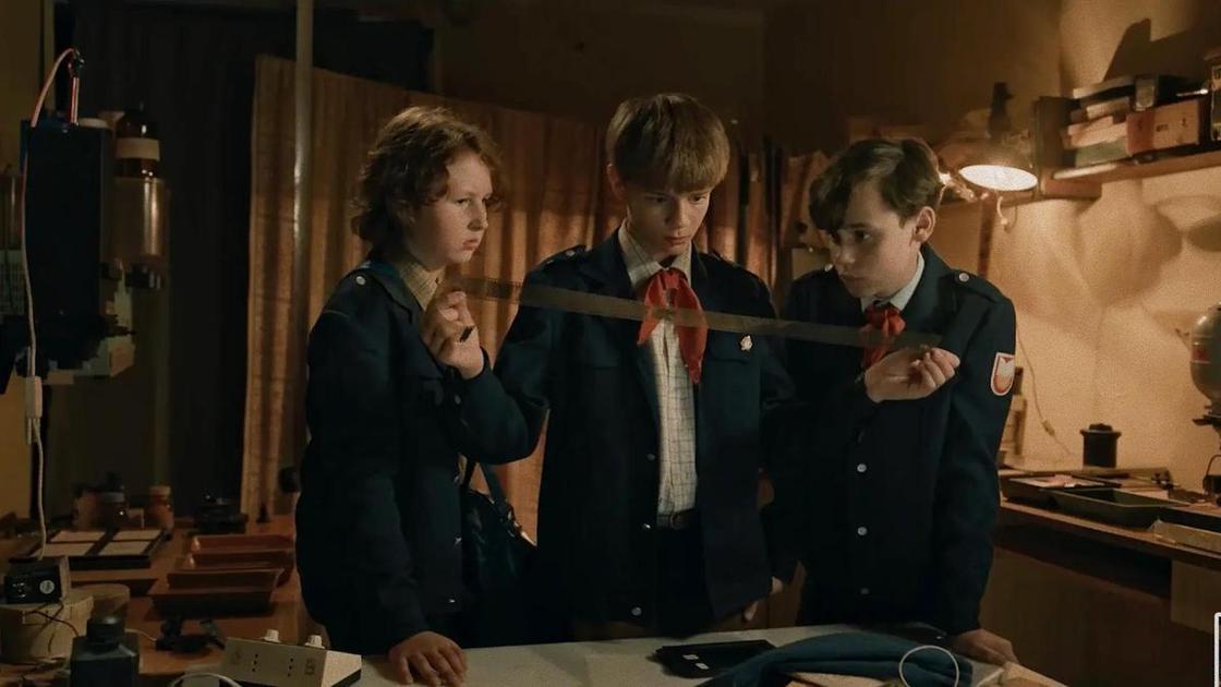 Психологический разбор сериала &laquo;Радар&raquo; о советских подростках и пришельцах: сюжет, создатели, отзывы, рецензия, мемы, фото, факты  (Психология)