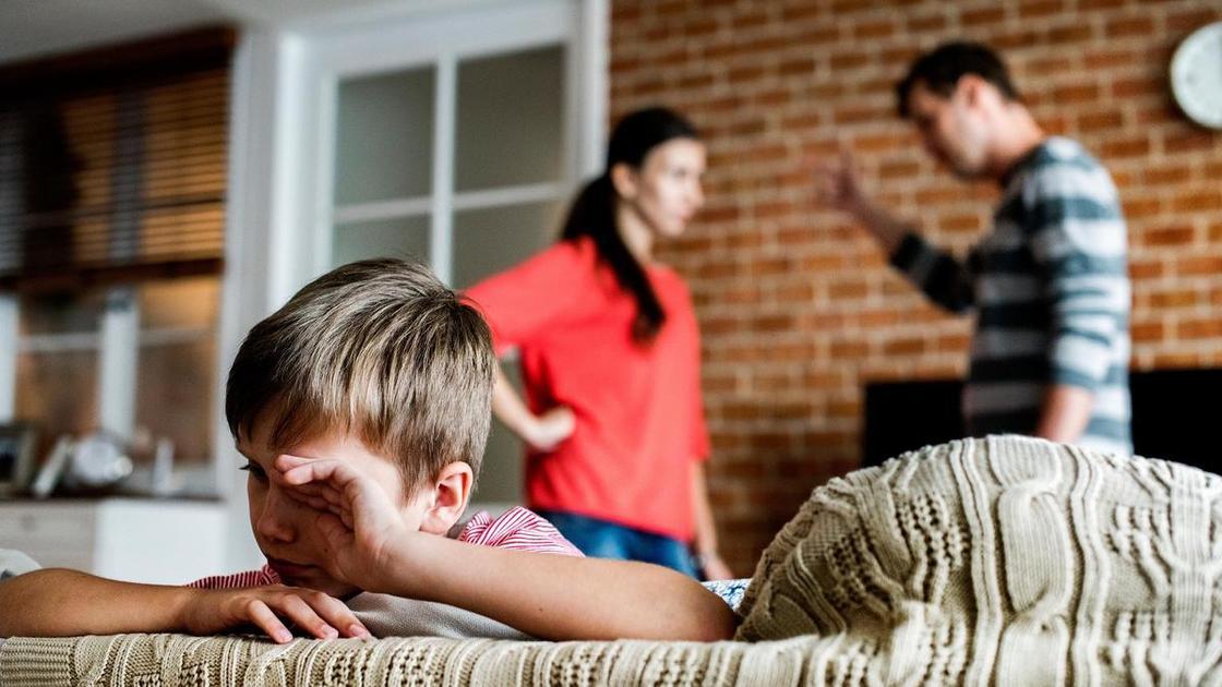 Дети-сироты, оставшиеся без родителей или дети без родителей, как сохранить семью?  (Психология)